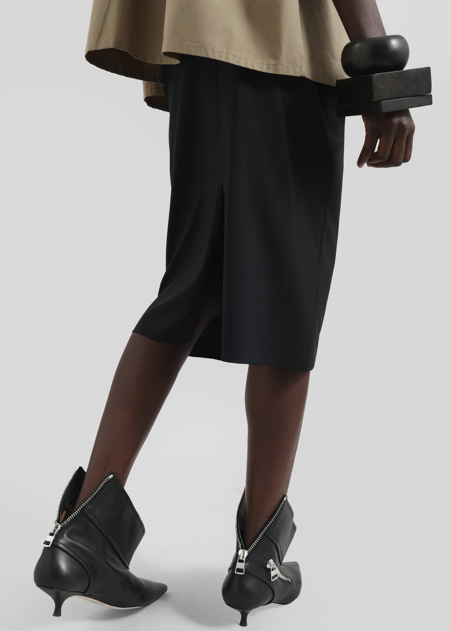 Viera Midi Skirt - Black